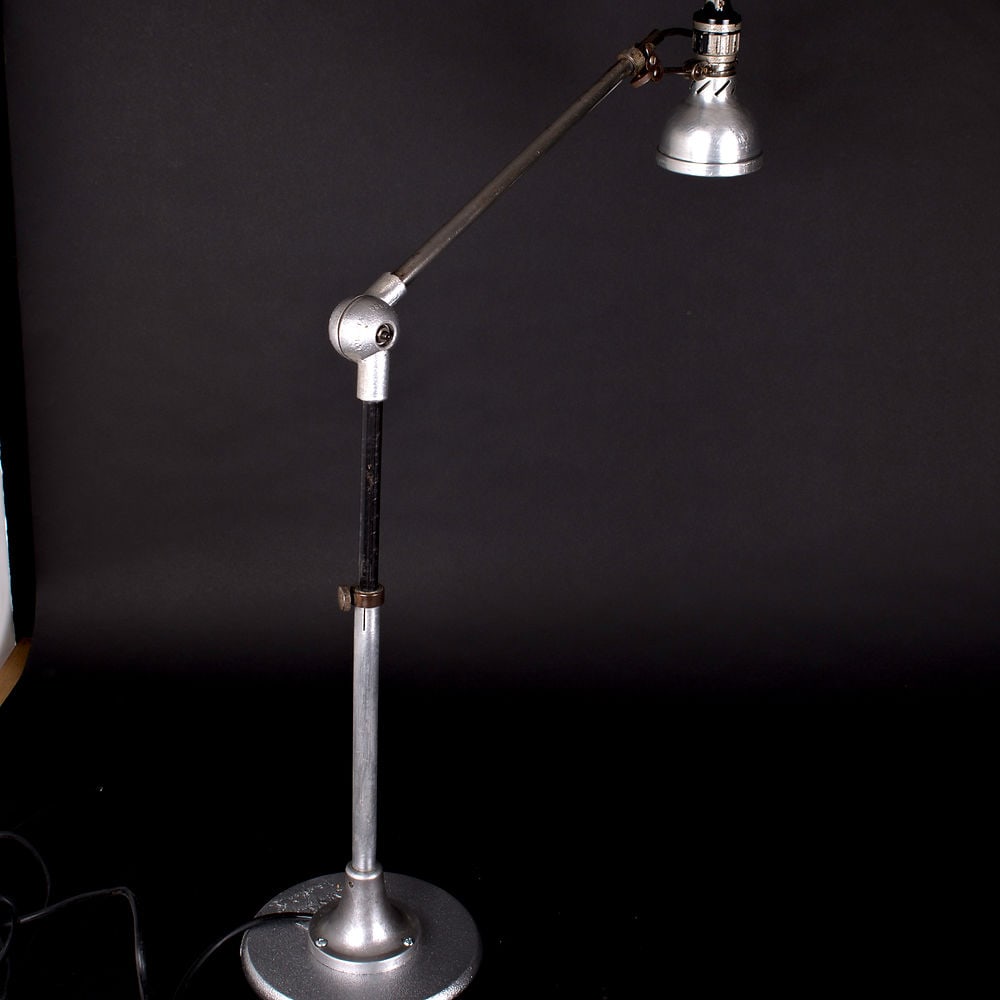 French industrial modernist task lamp Lumina mounted on a base - 6