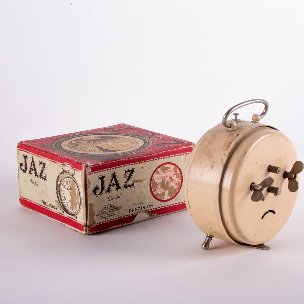 French Art Deco Art Deco alarm Clock JAZ with original box - 2