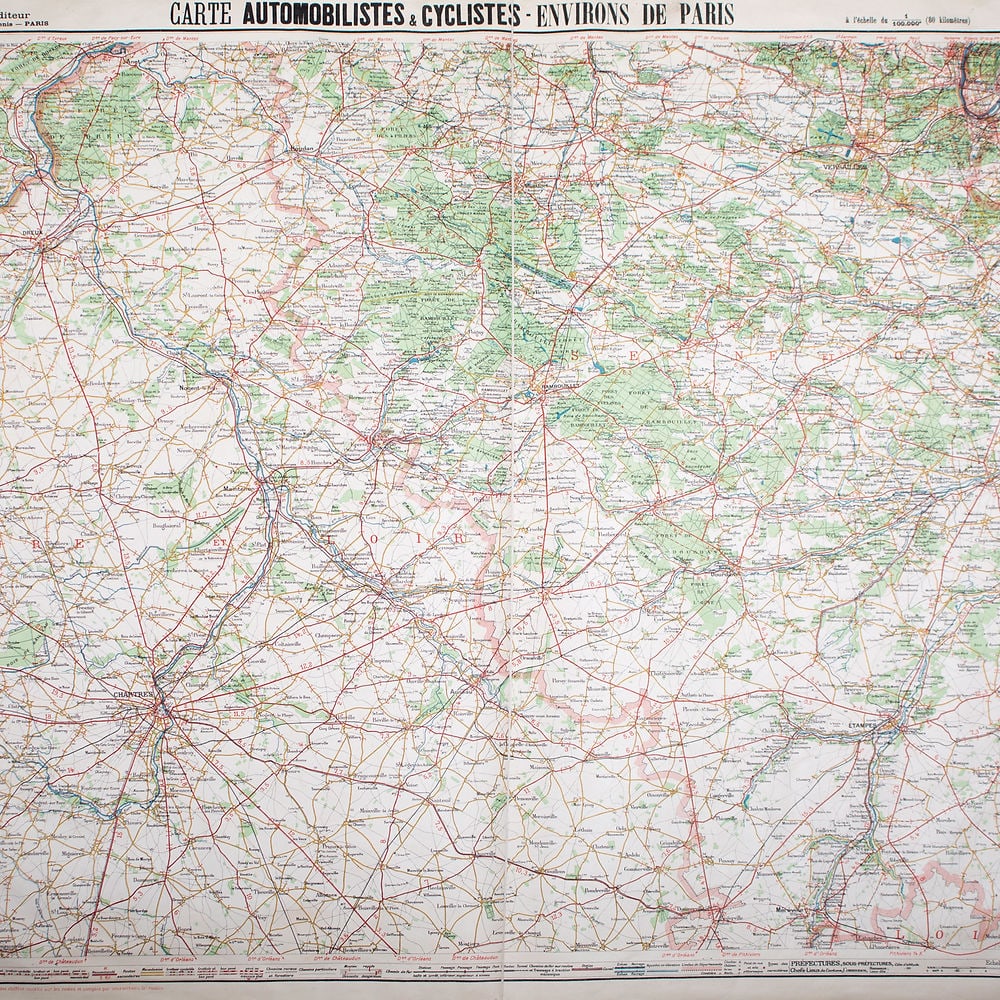 Environs de Paris Bike and car Taride South West 50 miles 1/10000: Taride South West road map of Paris and its surrounding within 50 miles ( 80kilometres ) at 1/100 000 scale from the early 20th . Those maps were to be used by the generale population to circulate wit
