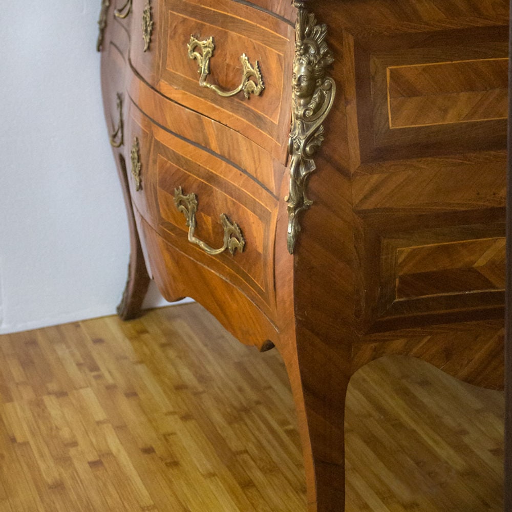 18th Century French Louis XV Gilt Bronze Mounted Kingwood Commode molded marble - 5