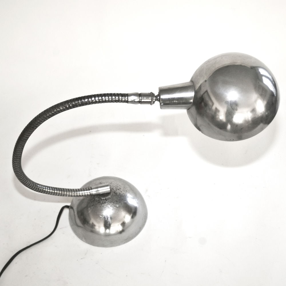 FRENCH MODERNIST JUMO DESK LAMP mid century , flex arm: The lamp Jumo first introduced as task lamp for industrial office use became videly use in France from the 1940's until the 1970's, there are more than 45 models .Created at Bagnolet France the name i