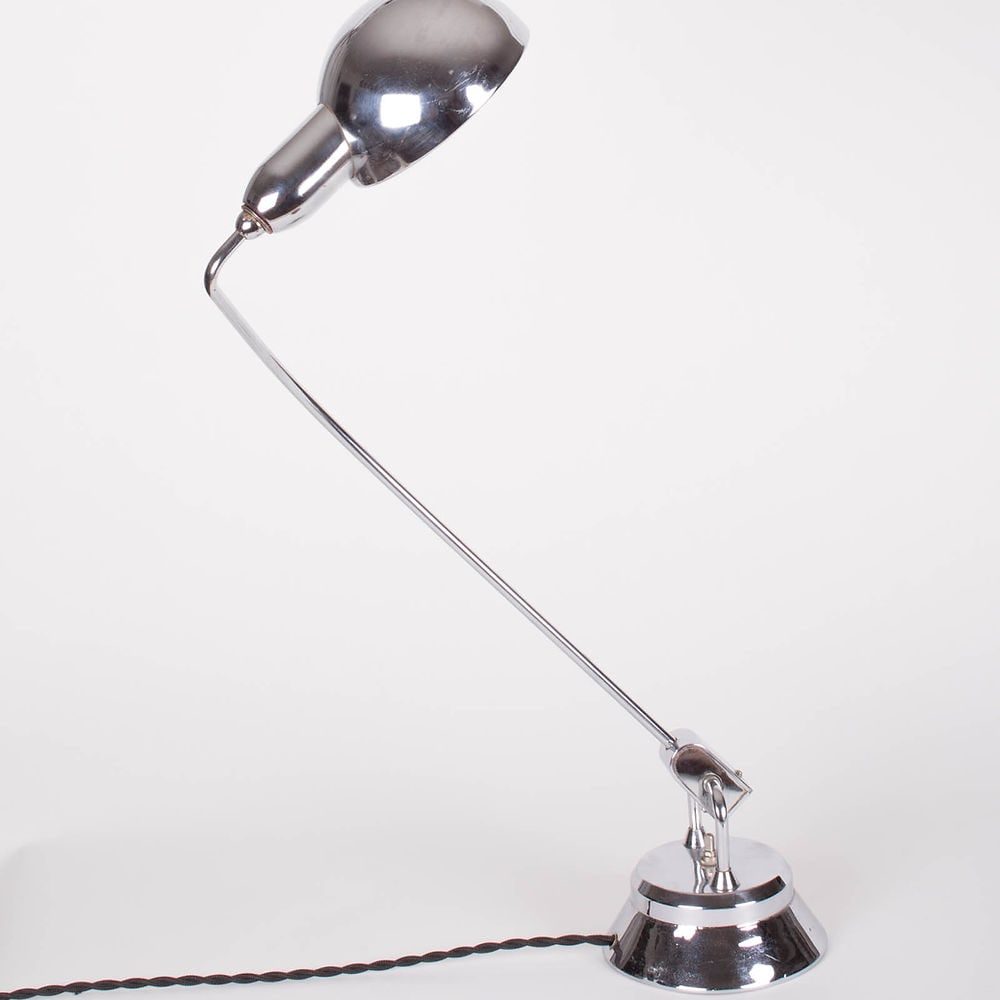 Prench modernist Long Neck Jumo task lamp Perriand ( chromed base ): Yves Jujeau, Pierre and André Mounique created the "New Company of JUMO Establishments" (assembly of the first 2 letters of each name) in Bagnolet (France) in the 1940s, bought at the end of the 