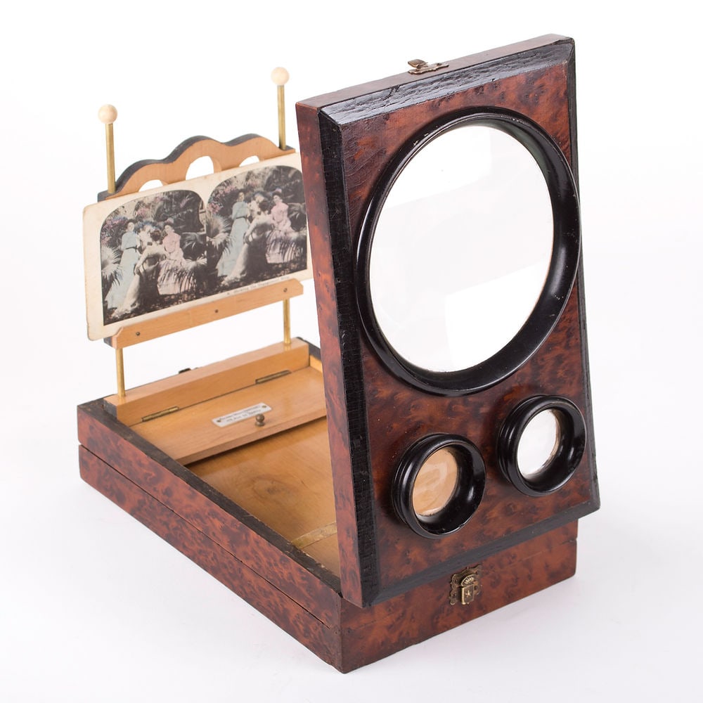 19 th .French Graphoscope stereoscope burl wood veener - 2