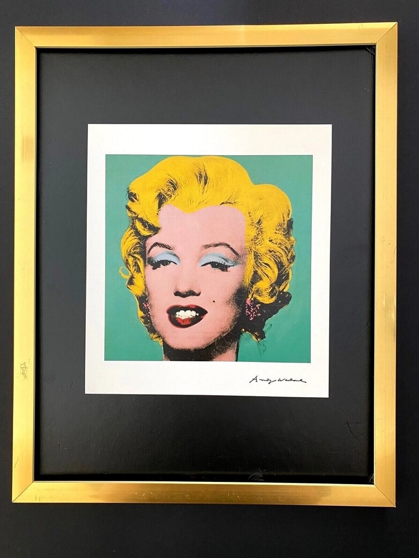 Andy Warhol Marilyn Monroe Signed 1984 Print Framed Ready to Hang: Up for Auction this Beautiful and Scarce Vintage 1984 Offset Lithograph after Andy Warhol " Marilyn Monroe " Facsimile Signature in ink Art Print is about 6 X 6 in. This piece is mounted on a 11 x 14 