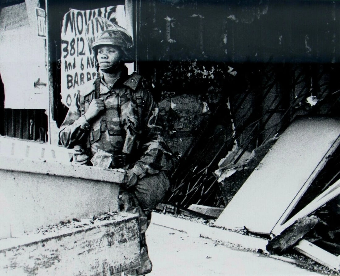 DAVID McINTYRE Signed Photograph of a Soldier by War Torn Building 1992 - 3