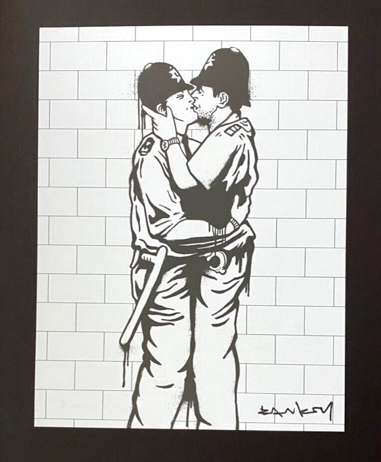 BANKSY + SIGNED " THE KISS " PRINT + NEW FRAME - 2