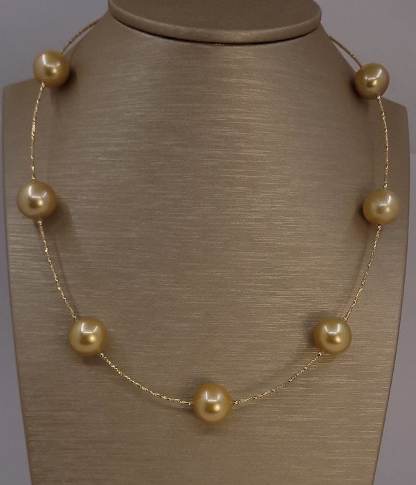 Necklace - 18 kt. Yellow gold, 13x14mm Round Deep Golden South Sea Pearls - 7