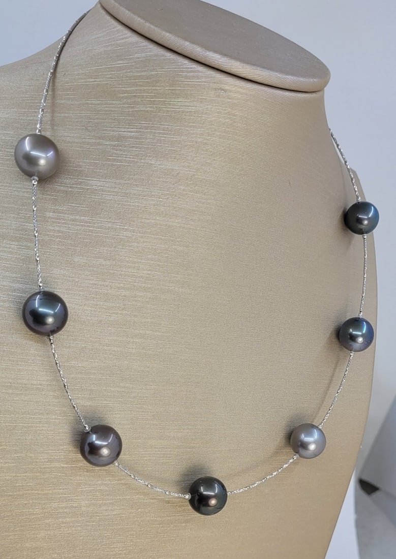 Necklace - 18 kt. White gold - Round Tahiti pearls - 6