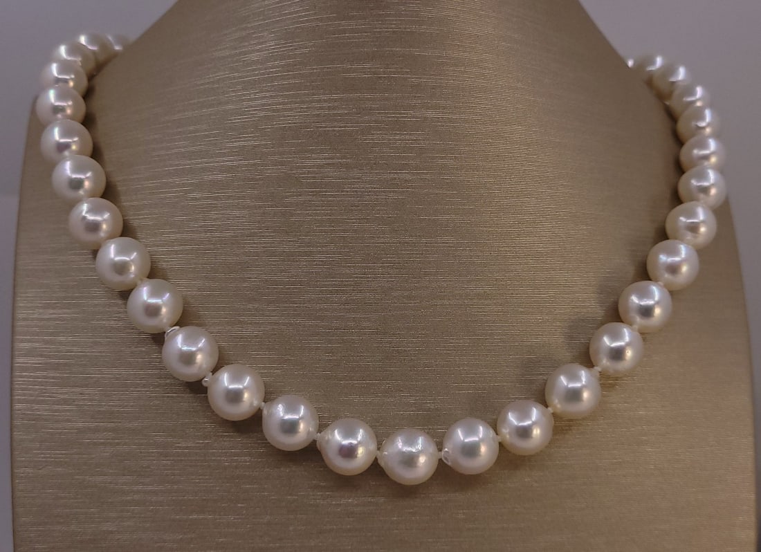 Necklace 9.5x10mm Akoya Pearls - 6