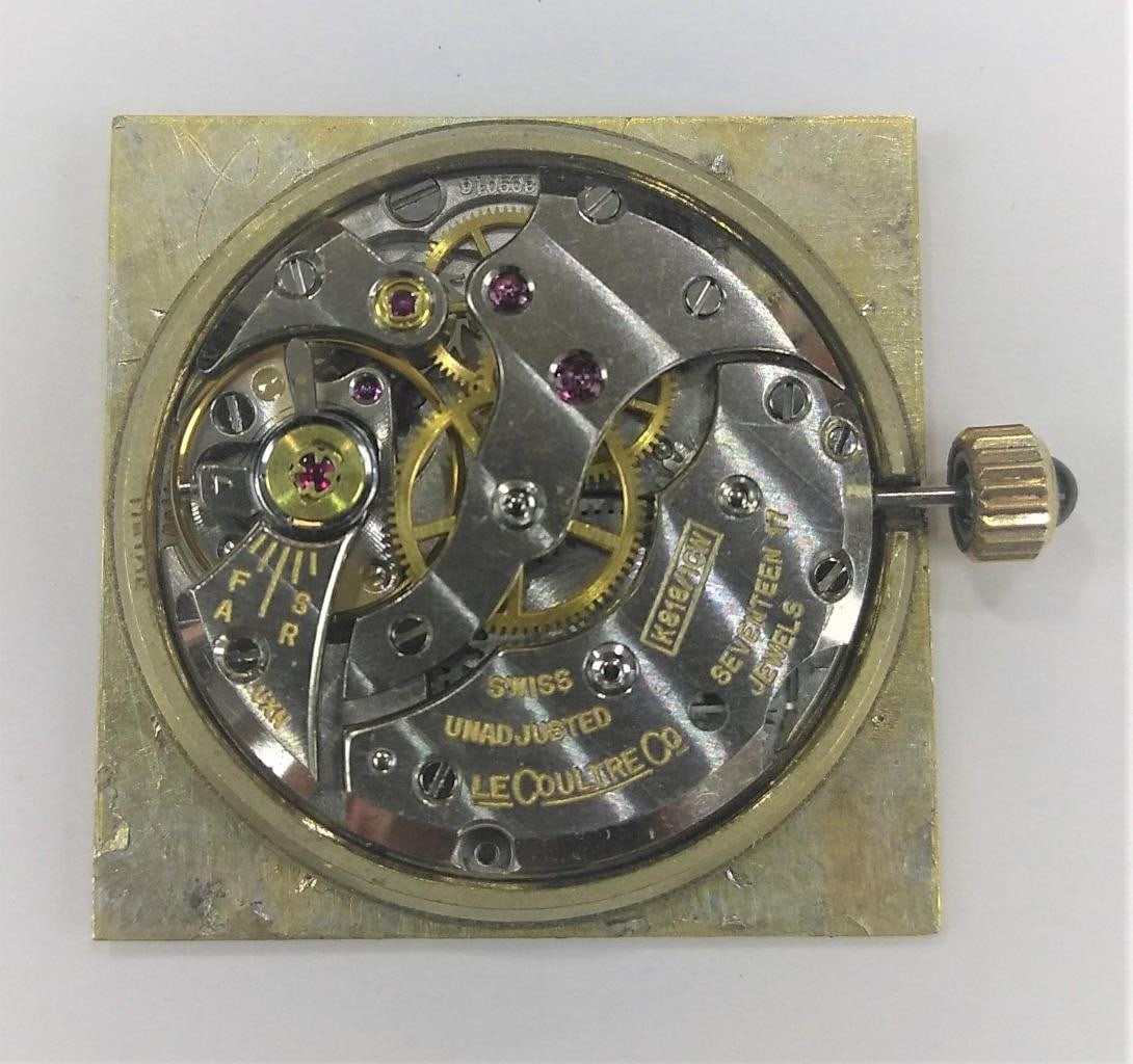 18k UNIVERSAL GENEVE Mens Winding Watch by Jaeger-Lecoultre Movement cal 818/2 - 10