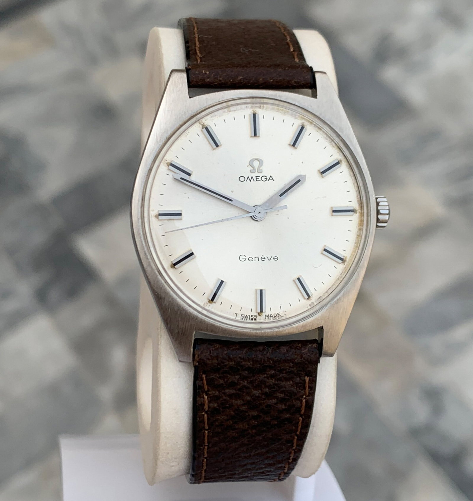 Vintage Omega Geneve, Automatic Winding English made Dennison Stainless case for Gray leather Strap - 3