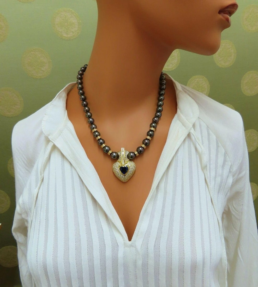 6.40ct Natural Heart Blue Sapphire Diamonds Tahitian Pearls Necklace 18 karat** - 3