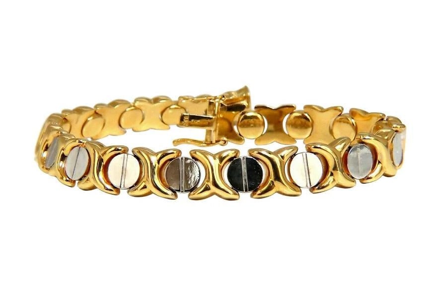 Gold Italian X Screw Link Bracelet Two-Tone 14 Karat 12570**: Title: Gold Italian X Screw Link Bracelet Two-Tone 14 Karat 12570** Description: Gold Italian X Screw Link Bracelet Two-Tone 14 Karat 12570 $1,100.00 PRODUCT DESCRIPTION Italian Link Durable "x" &