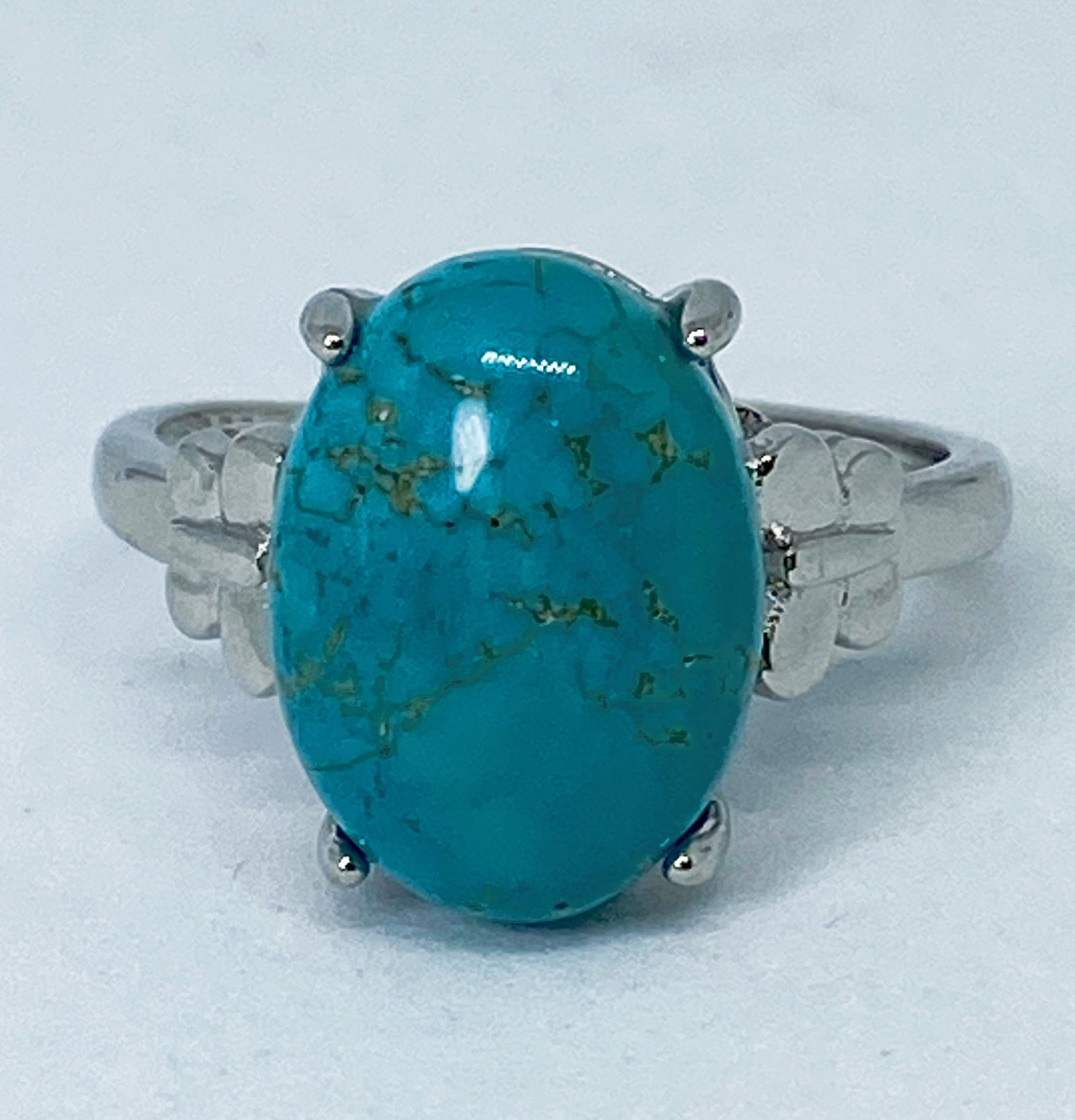 Gemstone Arizona Kingman Gold Web Turquoise silver ring: Title: Gemstone Arizona Kingman Gold Web Turquoise silver ring Description:Gemstone Arizona Kingman Gold Web Turquoise silver ring Turquoise is a purification stone. It dispels negative energy and can
