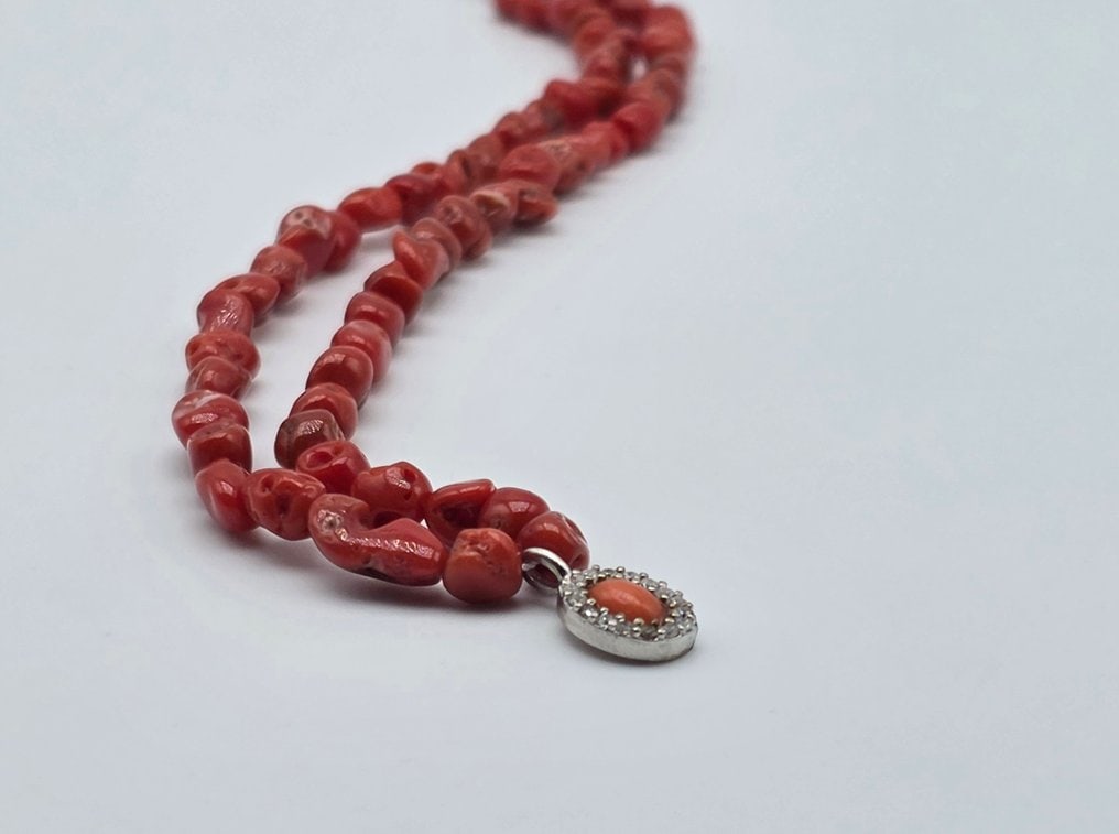 Natural red coral necklace with silver coral pendant and 925 silver clasp - 3