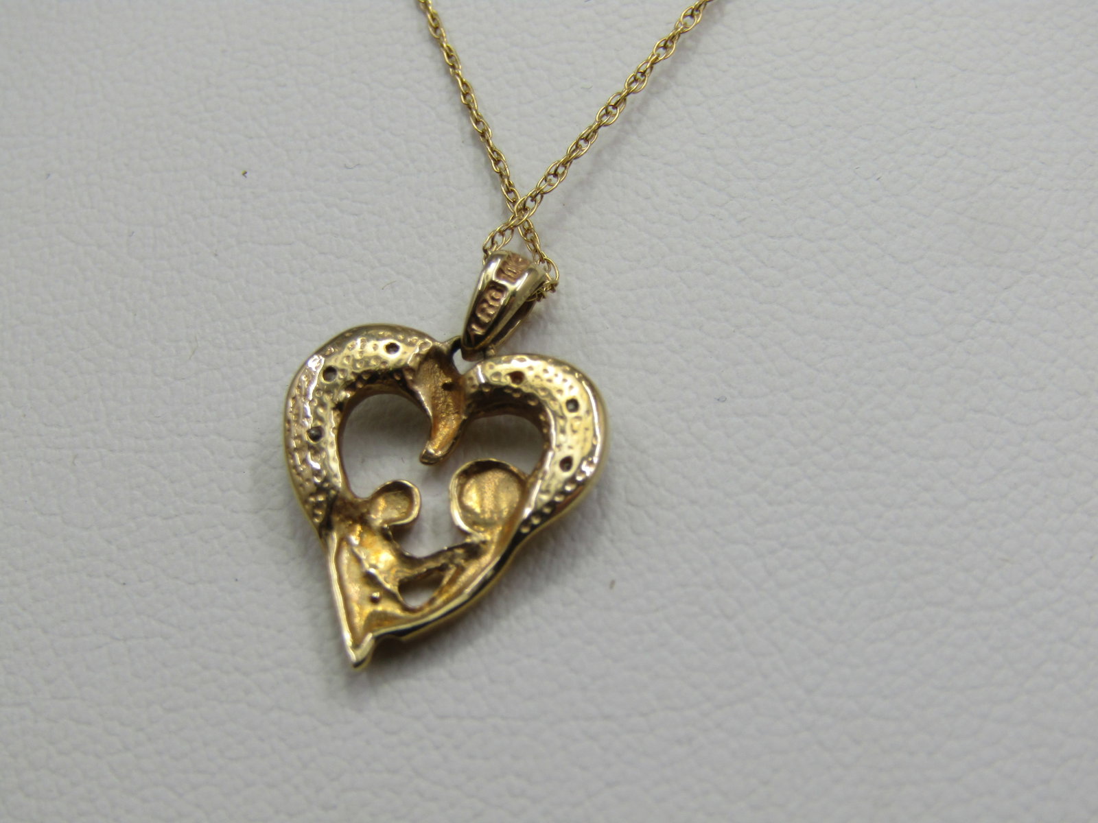 Vintage 10kt Mother & Child Diamond Heart Necklace, 18", Two-Tone - 6