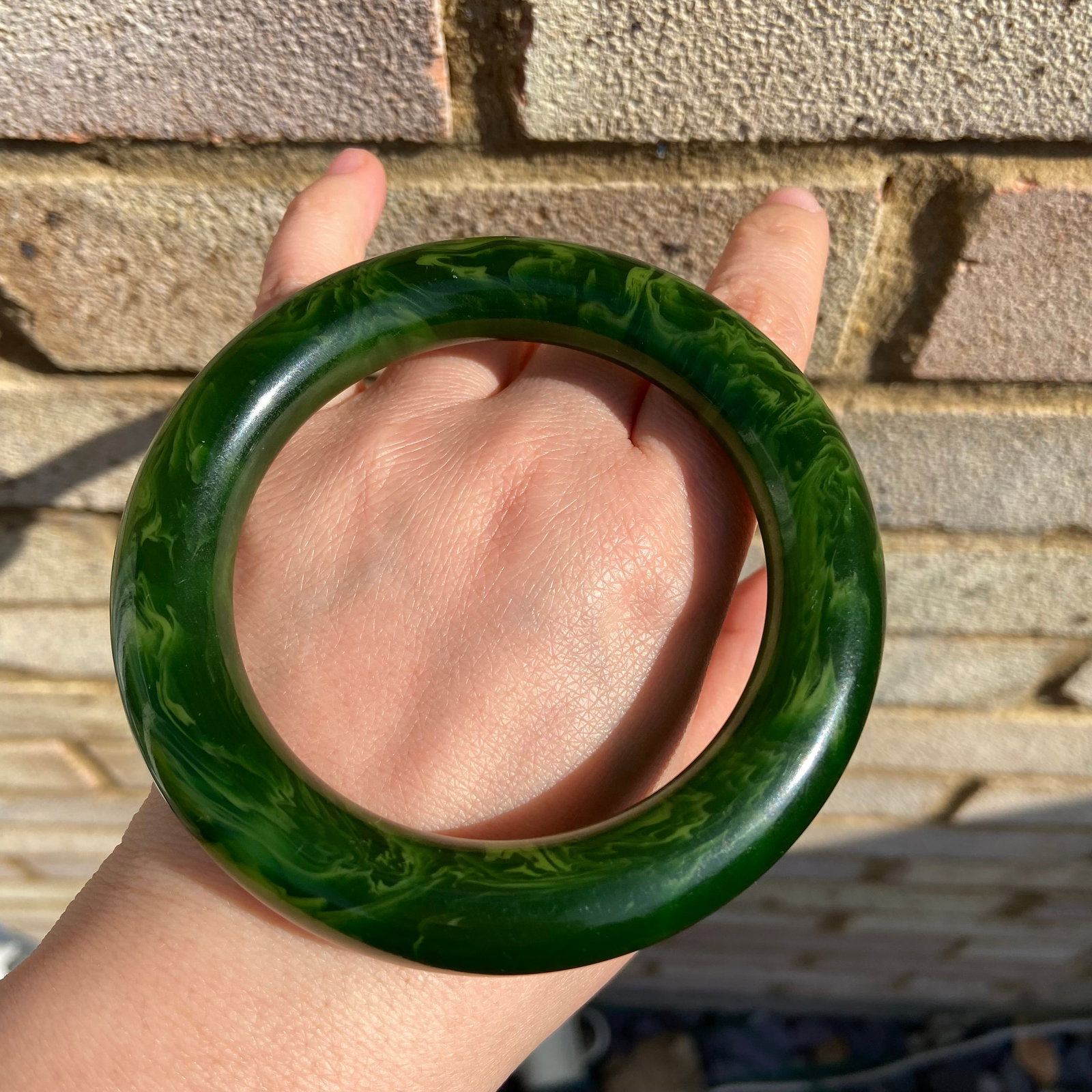 Swirled Rare 1930's Vintage Spinach Green Marbled 'End of Day' Rounded Bakelite Bangle - 2