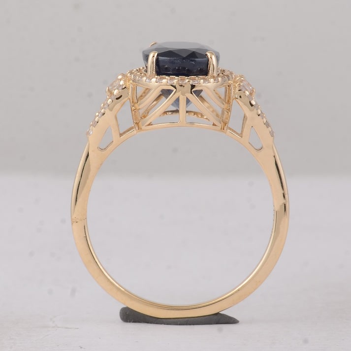 4.10 Ct Oval Blue Sapphire 9K Gold Ring - 3