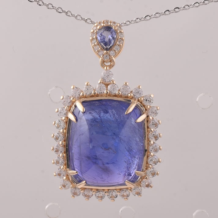14.50 Ct Cushion Tanzanite 9K Gold Pendant (1 of 5)