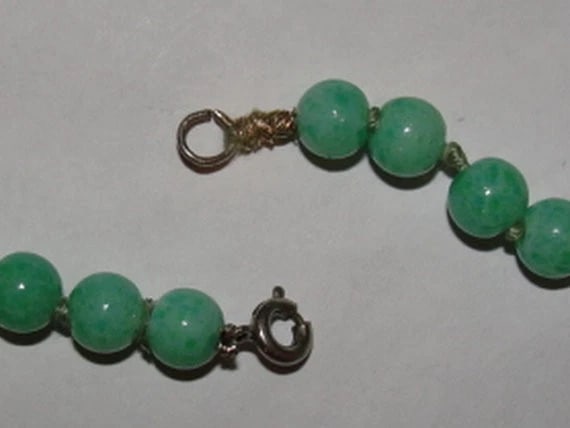 Gorgeous Green Peking Glass Bead Necklace and Dangle Earrings Set - 6