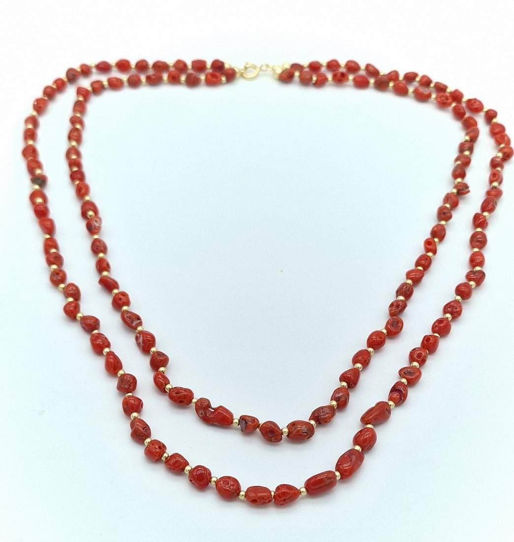 2-strand necklace in red coral (corallium rubrum) with spheres and 18 kt gold clasp - 4