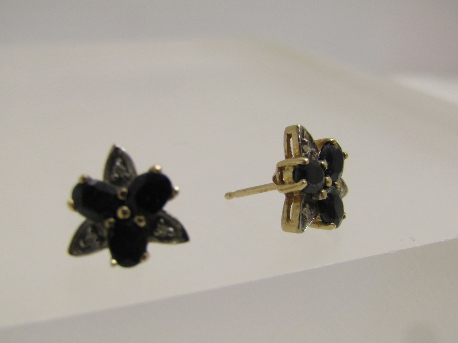 Vintage 10kt Sapphire Diamond Earrings, Pierced, 1980's - 5