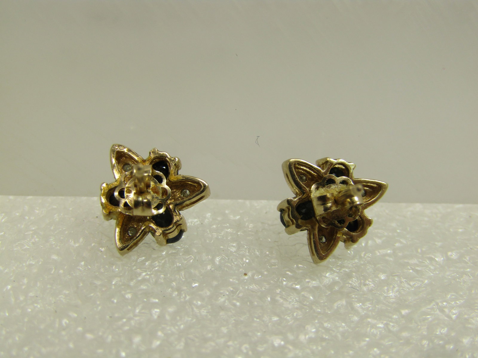 Vintage 10kt Sapphire Diamond Earrings, Pierced, 1980's - 6
