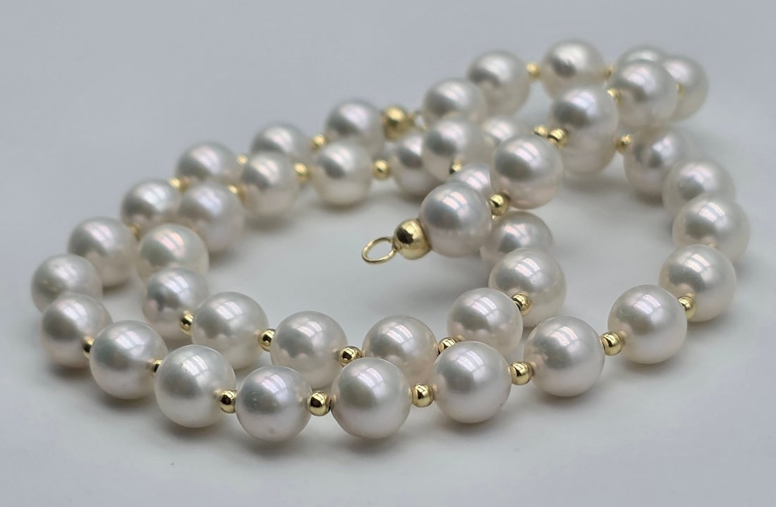 Akoya pearl necklace with 18kt yellow gold spheres - 3
