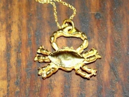 18 kt Gold Vermeil Sterling Silver Crab Pendant Charm Necklace: Title:18 kt Gold Vermeil Sterling Silver Crab Pendant Charm Necklace Description:This 18 kt gold vermeil over sterling silver crab charm necklace is the 6th piece in my 14th collection of "Charms". 18