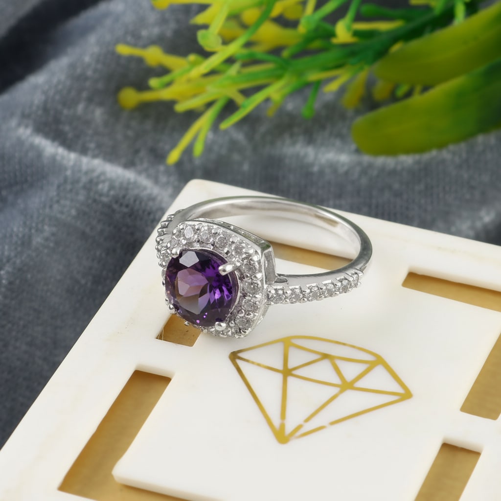 1.1 Carat Amethyst, Cubic Zirconia 925 Sterling Silver Halo Ring - 4