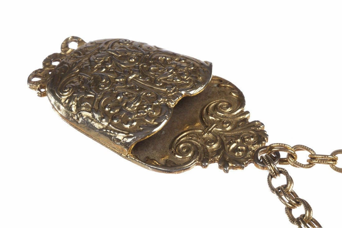 Pauline Rader Etruscan Style Pendant Necklace - 6