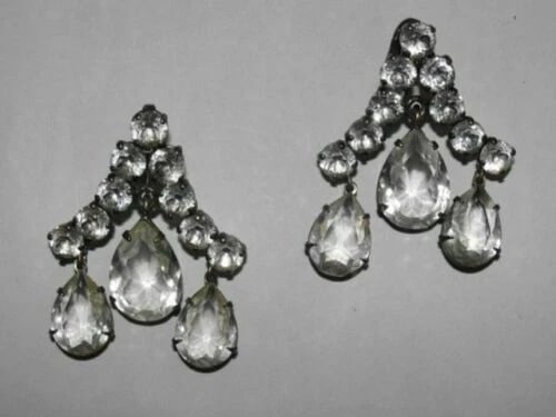 Chromium Paste Chandelier Earrings (1 of 6)