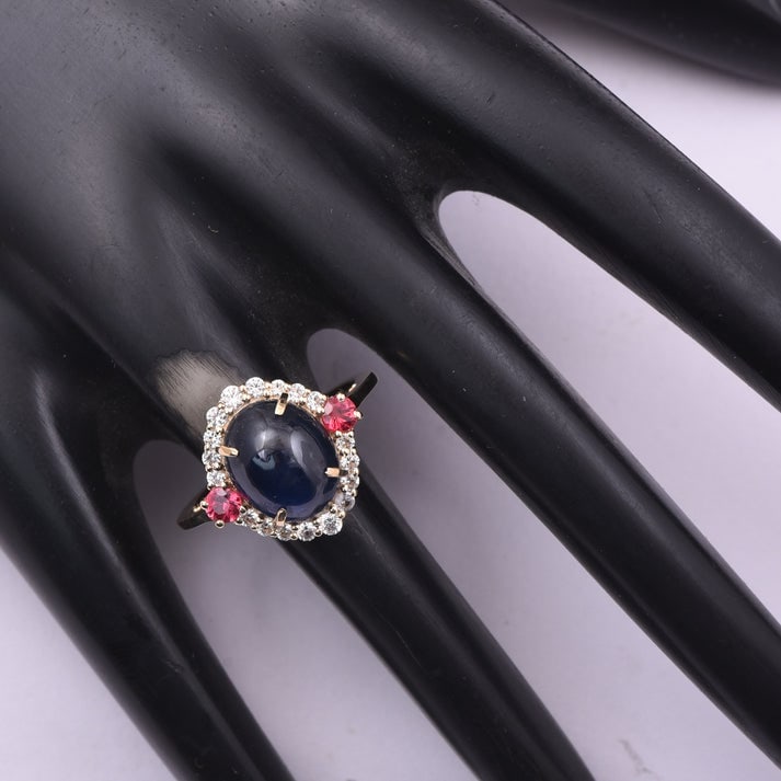 6.11 Ct Oval Sapphire 9K Gold Ring - 2