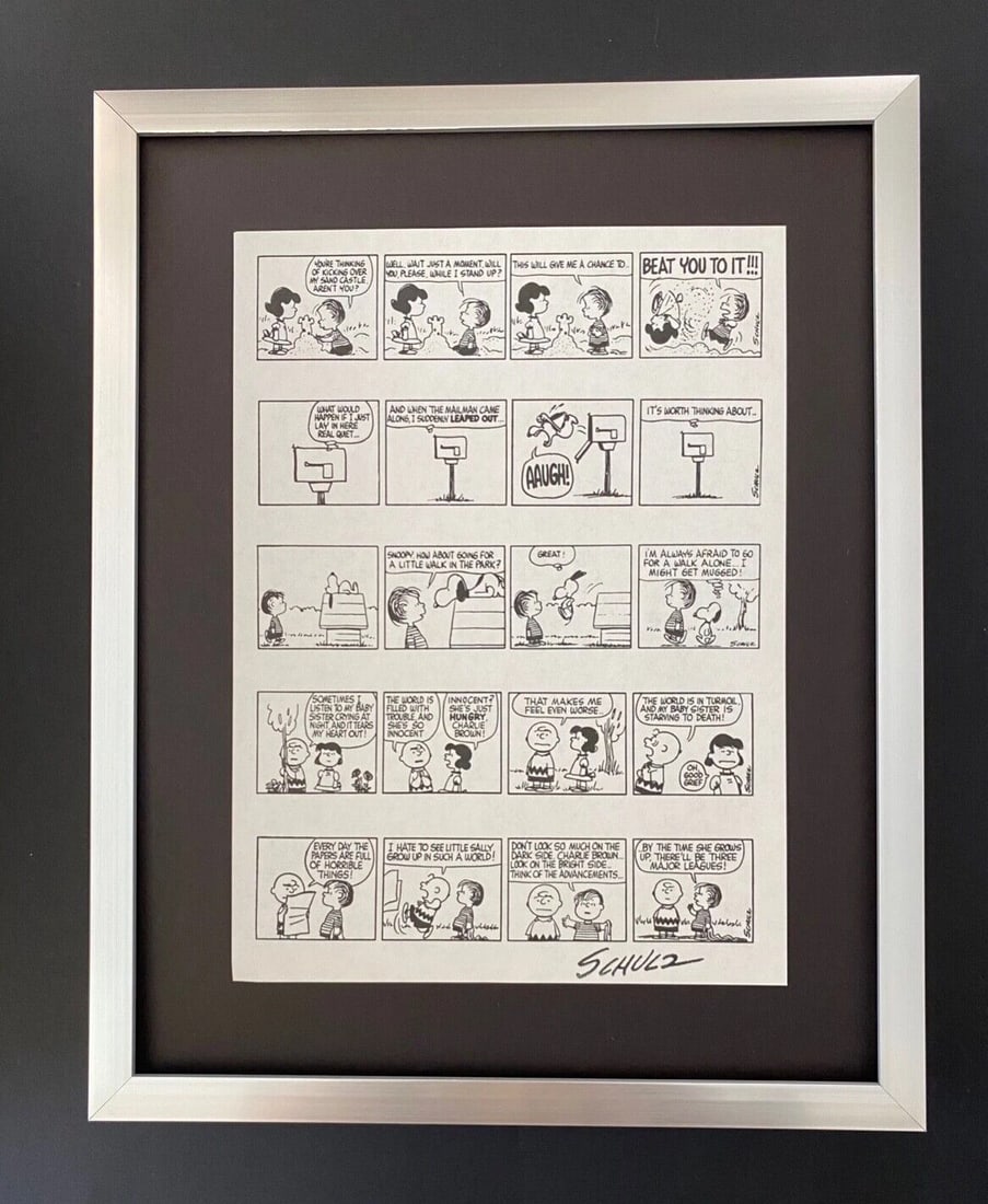 Charles Schulz Snoopy Peanuts 1968 Signed Vintage Print New Frame: WE HAVE FOR SALE TODAY THIS BEAUTIFUL VINTAGE 1968 OFFSET LITHOGRAPH AFTER CHARLES M. SCHULTZ " PEANUTS CARTOON " FACSIMILE SIGNED IN INK ART PRINT IS ABOUT 11.2 X 8.4IN THIS ART PRINT IS MOUNTED ON A