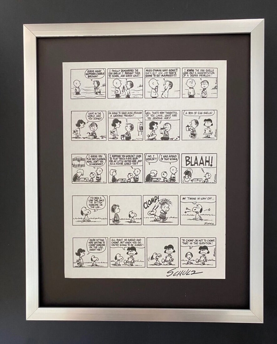 Charles Schulz Snoopy Peanuts 1968 Signed Vintage Print New Frame: WE HAVE FOR SALE TODAY THIS BEAUTIFUL VINTAGE 1968 OFFSET LITHOGRAPH AFTER CHARLES M. SCHULTZ " PEANUTS CARTOON " FACSIMILE SIGNED IN INK ART PRINT IS ABOUT 11.2 X 8.4IN THIS ART PRINT IS MOUNTED ON A