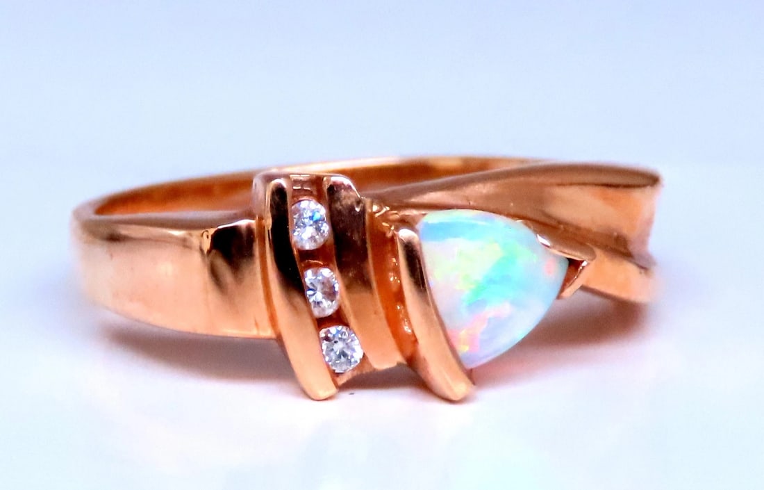 1.10ct Natural Australia Opal Diamonds Ring 14kt Gold #12430**: Title: 1.10ct Natural Australia Opal Diamonds Ring 14kt Gold #12430** Description: 1.10ct Natural Australia Opal Diamonds Ring 14kt Gold #12430 $600.00 PRODUCT DESCRIPTION 1.10ct Natural Opal Ring. 4.