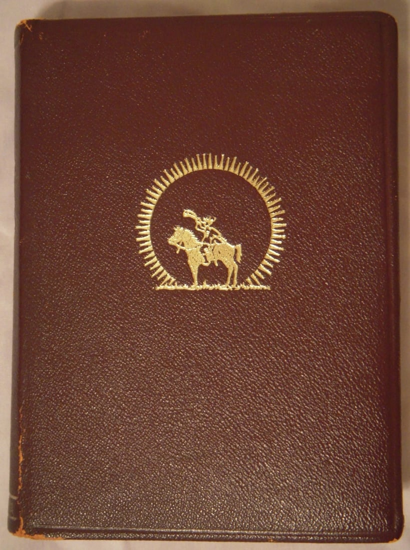 DENTUMAGYARIYA: MAGYA TORTENELMI TANULMANY SOROZAT Vol.I Padanyi Viktor: Up for sale is this beautiful full leather-bound hardcover book - Dentumagyaria: Magya Tortenelmi Taulmany Sorozat Volume I by Padanyi Viktor. Book condition is very good +. No DJ. Text is in Hungaria