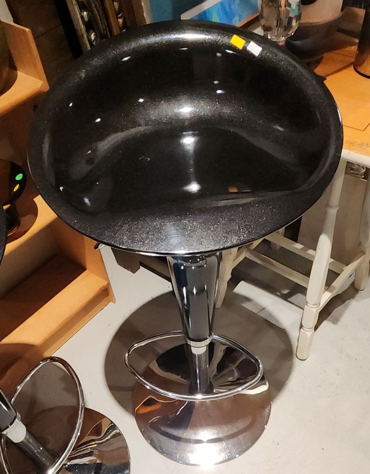 Pair of Space Age Atomic Mid-Century adjustable bar/counter stools w/ molded lucite seats & chromed - 3