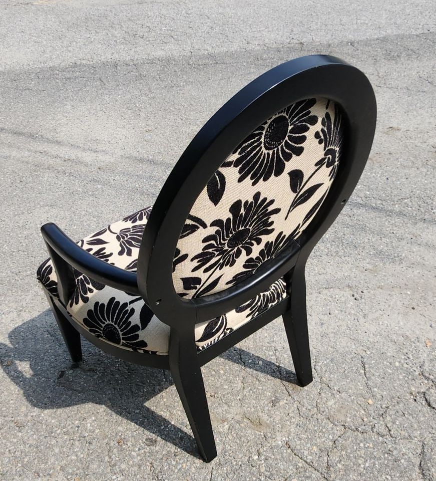 Vintage oversized modern version of the Queen Anne chair w/ striking black and white pattern.. - 7