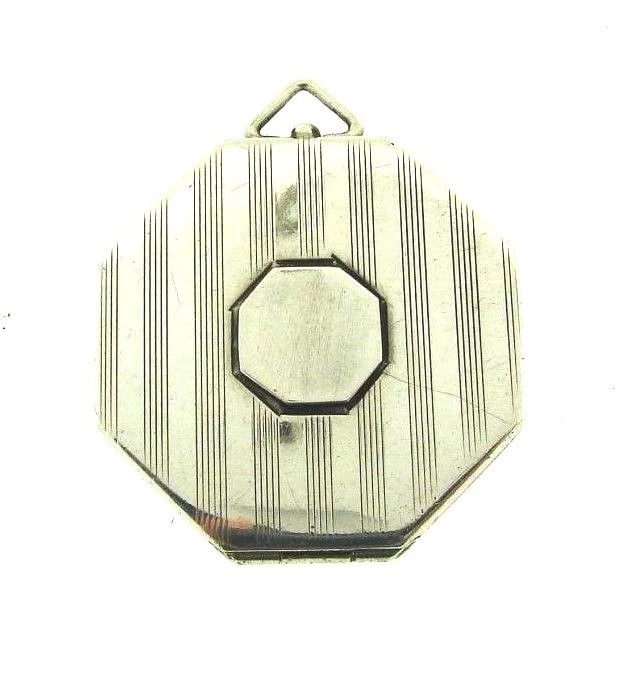 CLASSIC Sterling Silver Locket/Pendant Circa 1940s: Title: CLASSIC Sterling Silver Locket/Pendant Circa 1940s Description: DK Sterling Silver Locket/Pendant Circa 1940s · Wonderful locket/pendant that is a necessity in your collection. · The