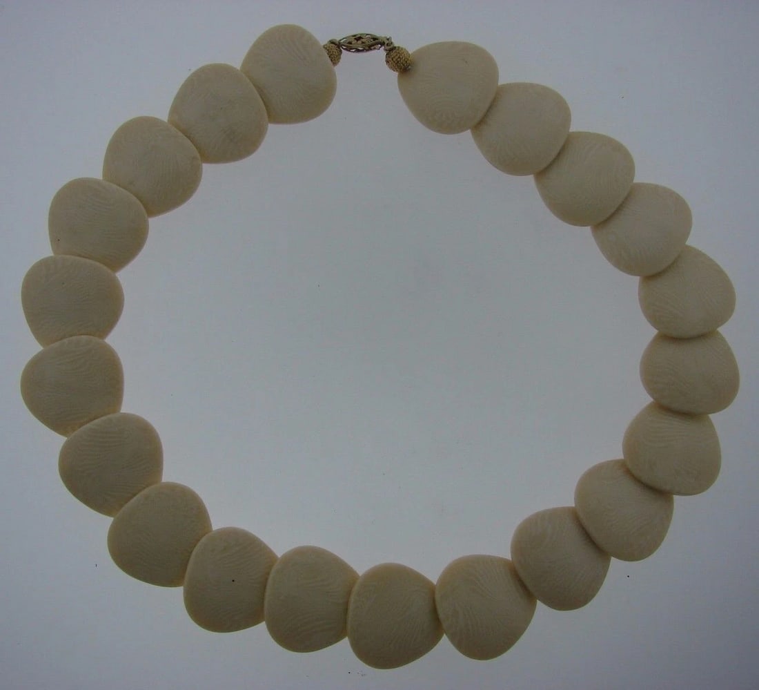 CARVED LARGE BEAD STRAND NECKLACE STYLISH MUST HAVE - 4