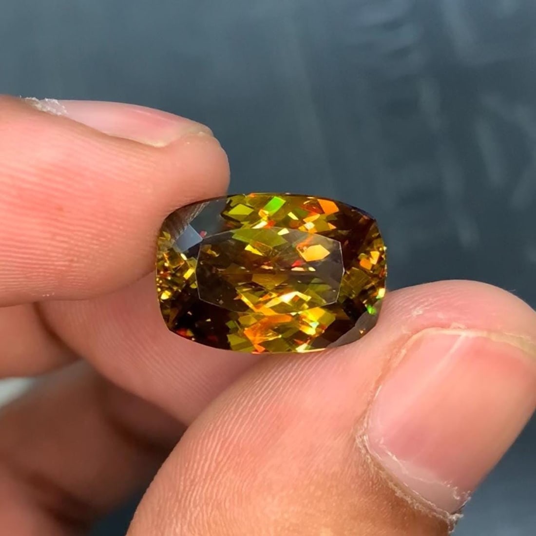 9.06 CT Cushion Cut Sphene Gemstone: Yellow & Green Titanite - 4