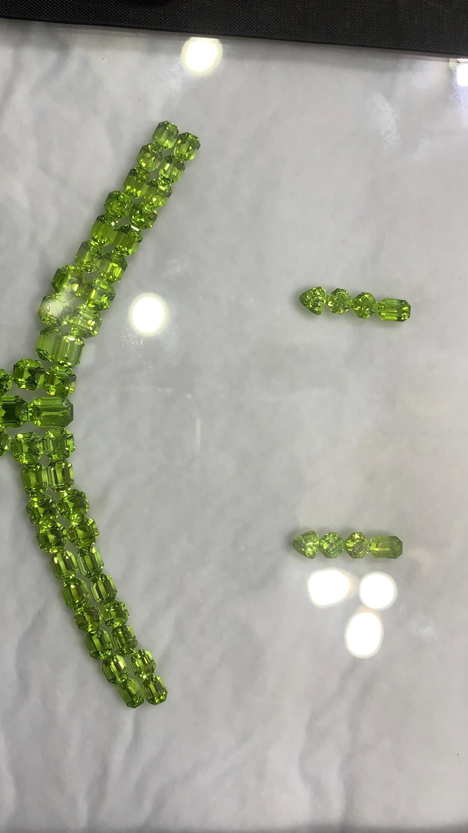 85 Carat Apple Green Peridot Jewelry Layout, Loose Gemstones - 5
