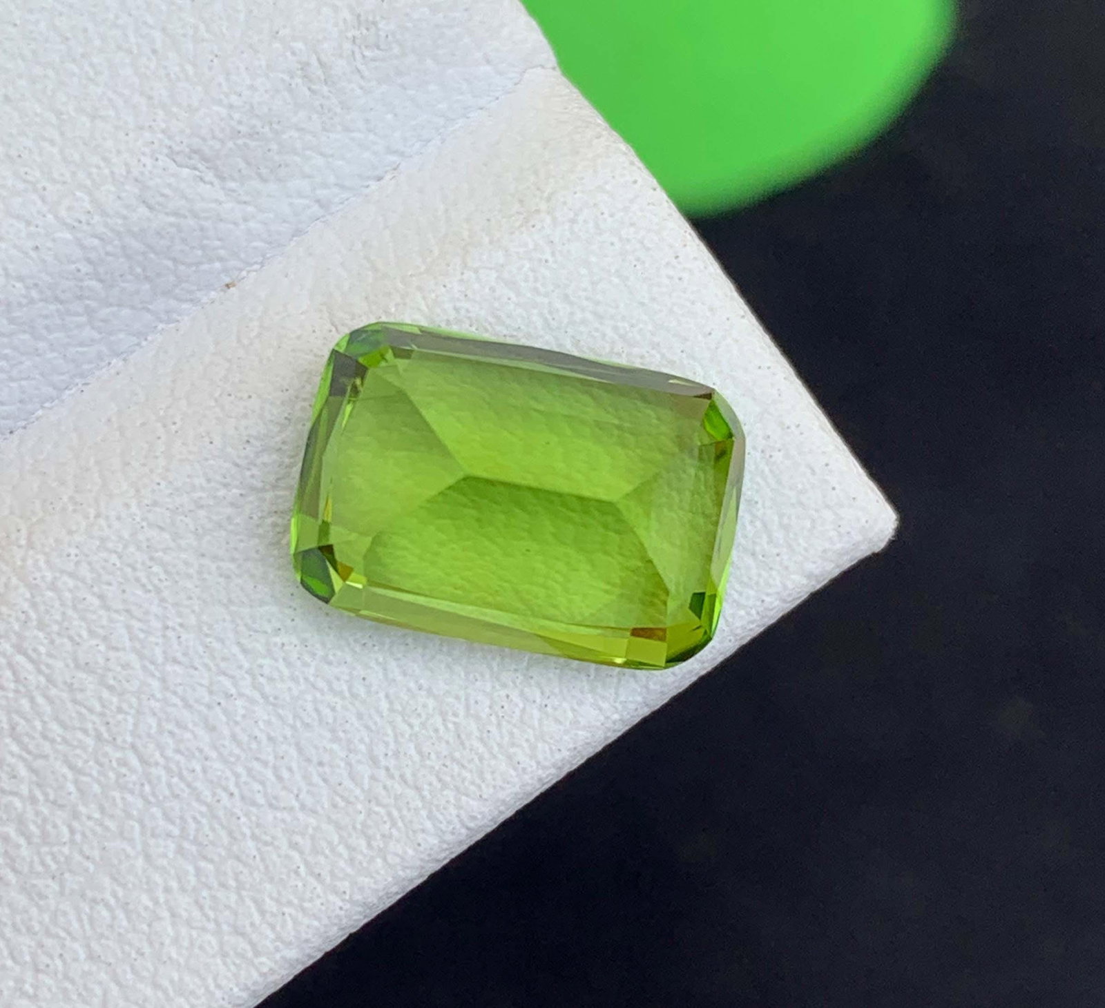 Cushion Cut Peridot Gemstone: Natural August Birthstone, Pakistan (4.24 carats) (1 of 4)