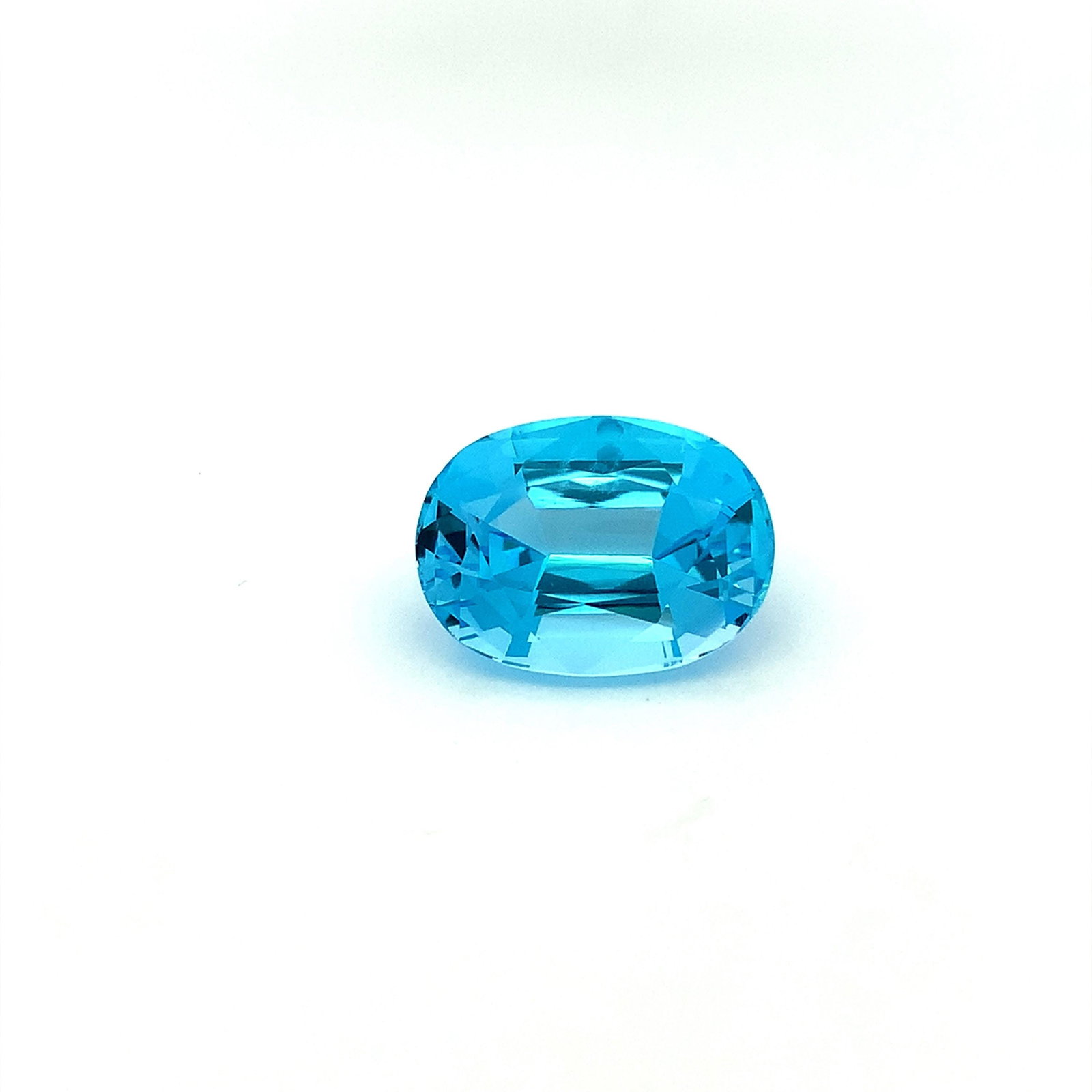 Jewellery Size Swiss Blue Topaz Oval Cut Gemstone - 22.20 Carat - 3