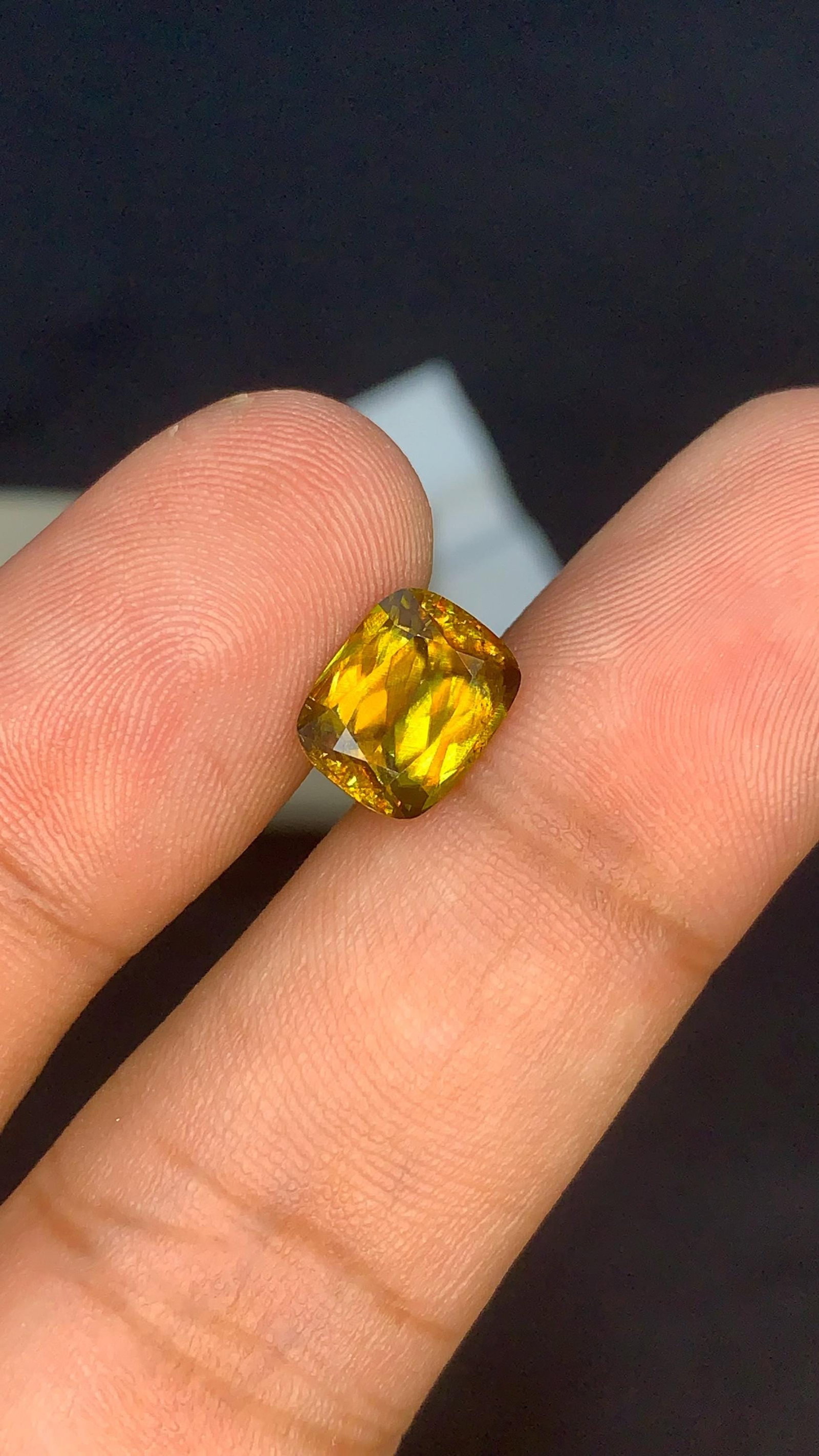 Jewellery Size Natural Sparkling Full Fire Sphene Titanite Loose Gemstone , 3.50 Carat - 4