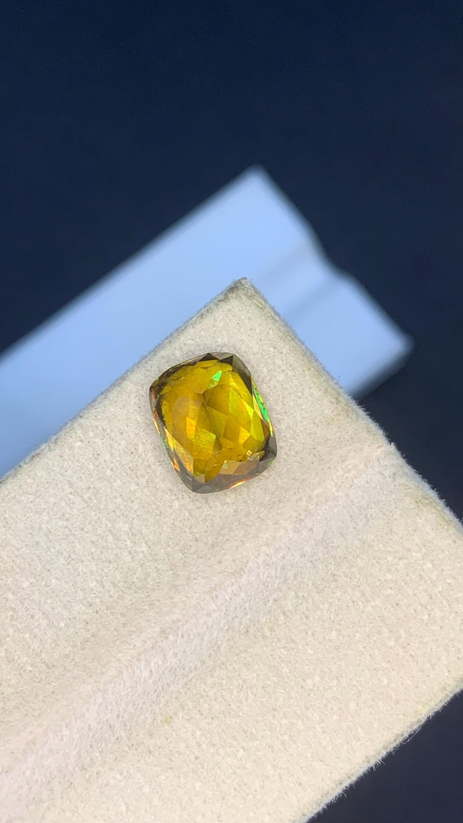 Jewellery Size Natural Sparkling Full Fire Sphene Titanite Loose Gemstone , 3.50 Carat - 8
