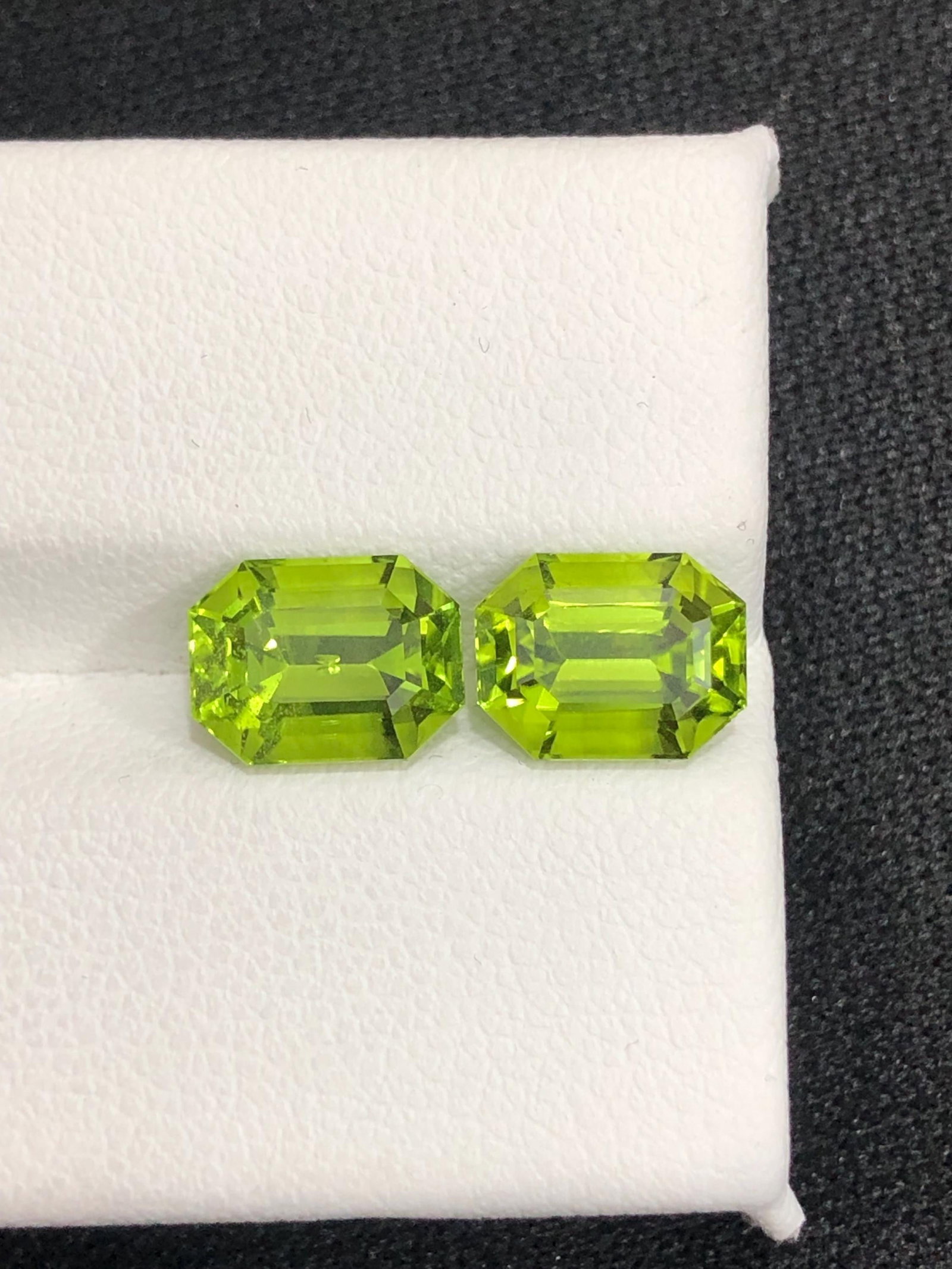 Calibrated Pair Of Natural Peridot Gemstone, Emerald Cut Green Peridot Earrings, 4.90 Carat - 9