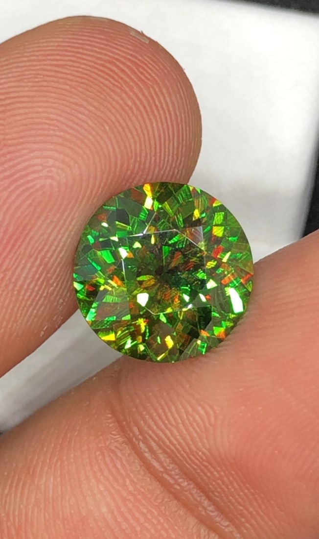 4.65 Carat Natural Brilliant Round Chrome Green Sphene Gemstone, Sparkling Green Skardu Sphene Gem - 4