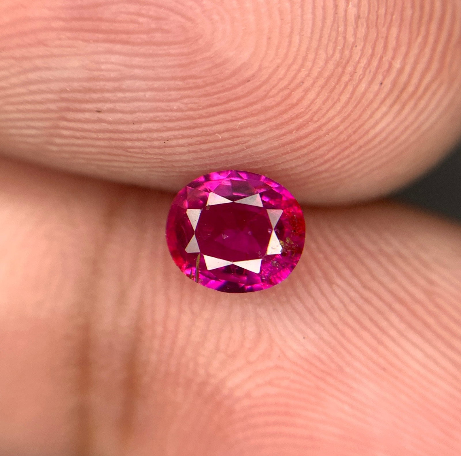 Pinkish Red Ruby Gemstone: 0.75 ct Oval Mozambique Ruby - 4